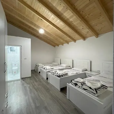 Bujtina Brahim Selimaj Bed & Breakfast *