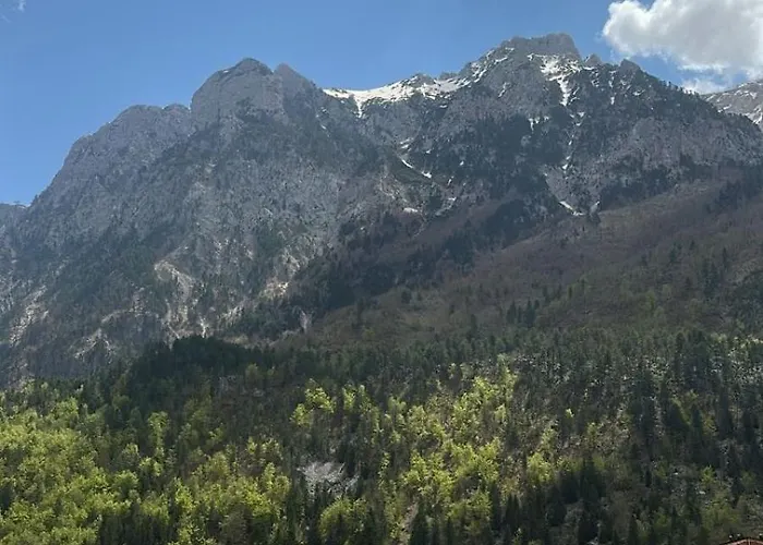 Bujtina Brahim Selimaj Bed & Breakfast Valbone