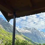 Bujtina Brahim Selimaj Bed & Breakfast *