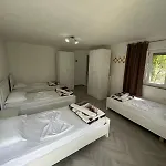 Bed & Breakfast Bujtina Brahim Selimaj *