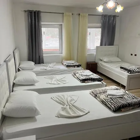 Alojamento de Acomodação e Pequeno-almoço Bujtina Brahim Selimaj